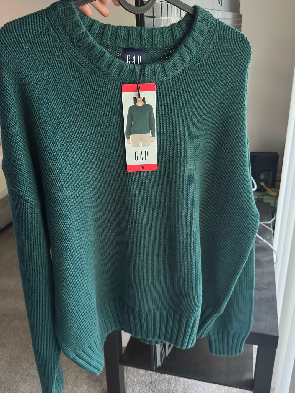 GAP NWT Women's Crewneck Sweater Size Medium 100% Cotton